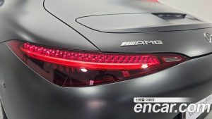Mercedes-Benz SL-Class AMG SL63 4MATIC+ 2024 года из Южной Кореи