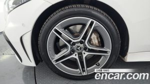 Mercedes-Benz CLS-Class CLS300d 4MATIC 2023 года из Южной Кореи