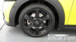 Mini Cooper Convertible CLASSIC 2023 года из Южной Кореи