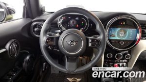 Mini Cooper Convertible CLASSIC 2023 года из Южной Кореи