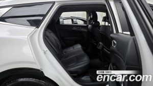 Kia Sportage Бензин 1.6 Turbo 2WD 2024 года из Южной Кореи