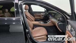 Mercedes-Benz E-Class E53 AMG 4MATIC+ 2023 года из Южной Кореи