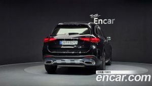 Mercedes-Benz GLC-Class GLC300 4MATIC AMG Line 2023 года из Южной Кореи