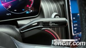 Mercedes-Benz GLC-Class GLC300 4MATIC AMG Line 2023 года из Южной Кореи