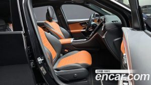 Mercedes-Benz GLC-Class GLC300 4MATIC AMG Line 2023 года из Южной Кореи