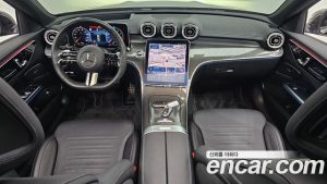 Mercedes-Benz C-Class C300 4MATIC AMG Line 2023 года из Южной Кореи