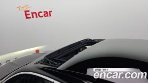 Mercedes-Benz C-Class C300 4MATIC AMG Line 2023 года из Южной Кореи