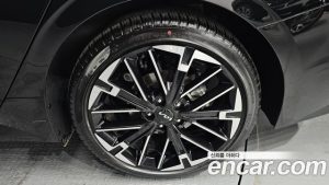 Kia K5 1.6 Turbo 2025 года из Южной Кореи