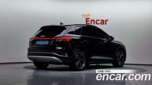 Audi Q4 e-tron 40 Premium 2023 года из Южной Кореи