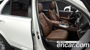 Mercedes-Benz GLE-Class GLE450 4MATIC 2025 года из Южной Кореи