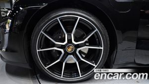 Porsche Taycan Base 2022 года из Южной Кореи