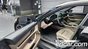 Porsche Taycan Base 2022 года из Южной Кореи