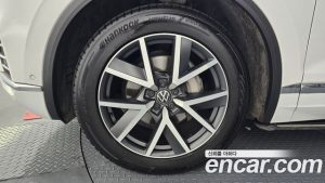 Volkswagen Touareg 3.0 TDI Prestige 2023 года из Южной Кореи