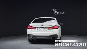 BMW 5-Series 520i M Sport 2023 года из Южной Кореи