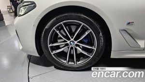 BMW 5-Series 520i M Sport 2023 года из Южной Кореи