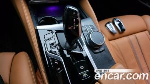 BMW 5-Series 520i M Sport 2023 года из Южной Кореи