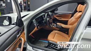 BMW 5-Series 520i M Sport 2023 года из Южной Кореи