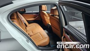 BMW 5-Series 520i M Sport 2023 года из Южной Кореи