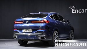 BMW X6 xDrive40i M Sport 2023 года из Южной Кореи