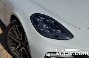 Porsche Panamera 4.0 GTS 2022 года из Южной Кореи