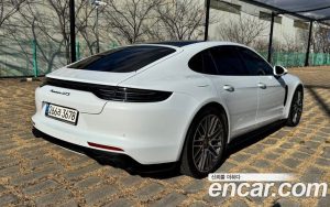 Porsche Panamera 4.0 GTS 2022 года из Южной Кореи