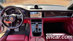 Porsche Panamera 4.0 GTS 2022 года из Южной Кореи