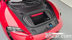 Porsche Taycan Base 2023 года из Южной Кореи