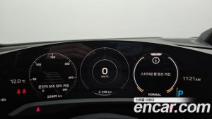 Porsche Taycan Base 2023 года из Южной Кореи