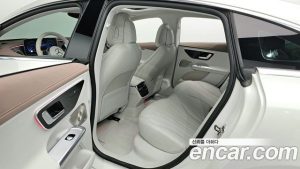 Mercedes-Benz EQE EQE350 4MATIC 2024 года из Южной Кореи