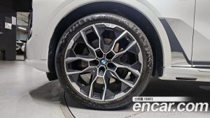 BMW X7 xDrive 40i M Sport 6 2024 года из Южной Кореи