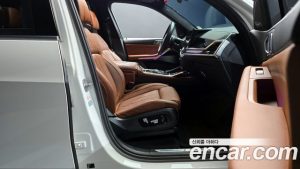 BMW X7 xDrive 40i M Sport 6 2024 года из Южной Кореи