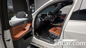 BMW X7 xDrive 40i M Sport 6 2024 года из Южной Кореи