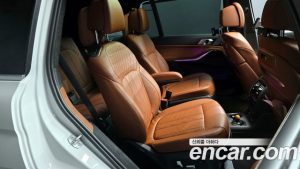 BMW X7 xDrive 40i M Sport 6 2024 года из Южной Кореи
