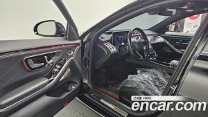 Mercedes-Benz S-Class S450L 4MATIC 2023 года из Южной Кореи