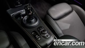 Mini Countryman CLASSIC 2023 года из Южной Кореи
