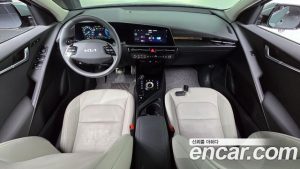 Kia Niro Signature 2025 года из Южной Кореи