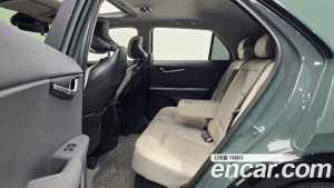 Kia Niro Signature 2025 года из Южной Кореи