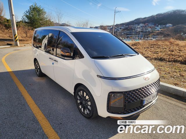 Hyundai Staria 4WD Lounge 9-Seater 2025 года из Кореи