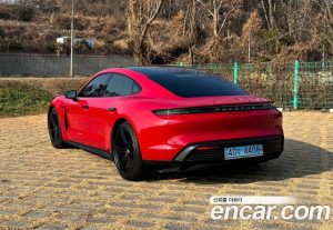 Porsche Taycan Base 2022 года из Южной Кореи