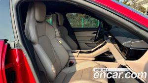 Porsche Taycan Base 2022 года из Южной Кореи