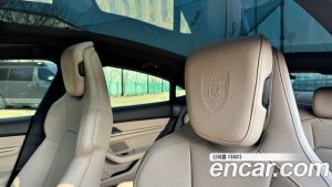 Porsche Taycan Base 2022 года из Южной Кореи