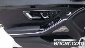 Mercedes-Benz S-Class S450L 4MATIC 2024 года из Южной Кореи