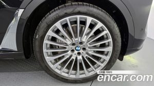 BMW X7 xDrive 40d Design Pure Excellence 6 2024 года из Южной Кореи