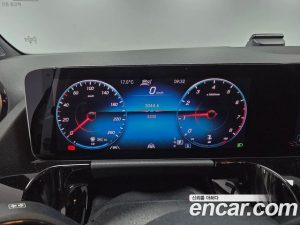 Mercedes-Benz GLA-Class GLA250 4MATIC 2023 года из Южной Кореи