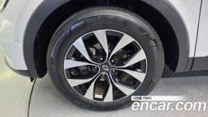Renault-KoreaSamsung XM3 1.6 GTe RE 2023 года из Южной Кореи