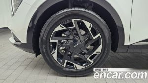 Kia Sportage Бензин 1.6 Turbo 2WD 2024 года из Южной Кореи