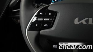 Kia Niro Signature 2026 года из Южной Кореи