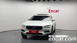 Volvo V90 B5 Plus AWD 2025 года из Южной Кореи
