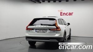 Volvo V90 B5 Plus AWD 2025 года из Южной Кореи