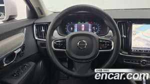 Volvo V90 B5 Plus AWD 2025 года из Южной Кореи